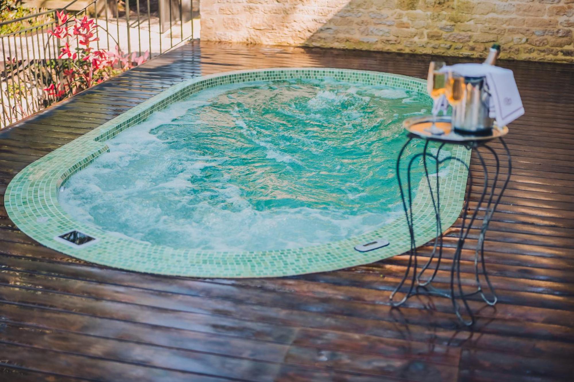 Hotel 4 Etoiles Chateau - Domaine De Coeurmandie Beny-sur-Mer Luaran gambar